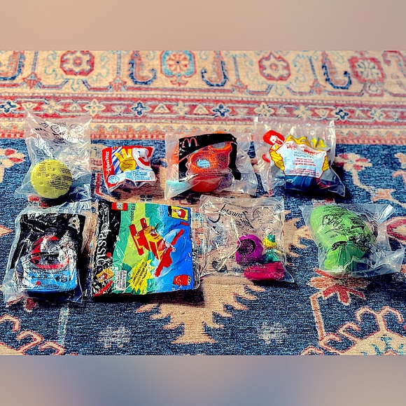 Vintage Fast Food Toys - Picture 1 of 9